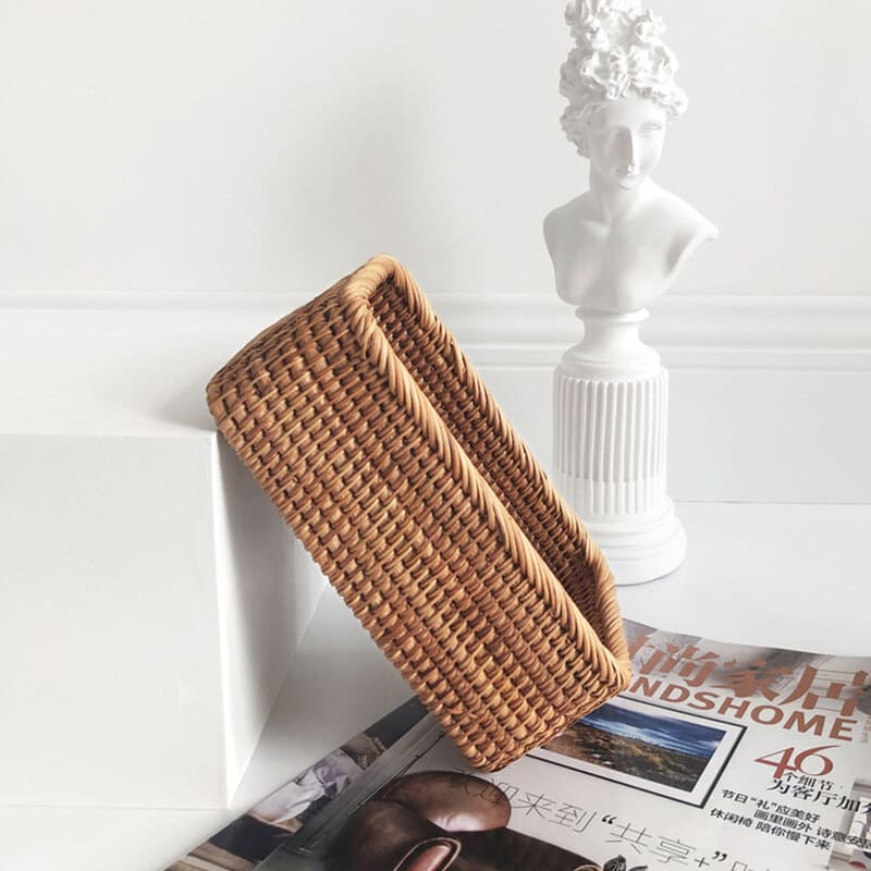 Cesto de Palha Rattan Feito à Mão Castiliani, ideal para decoração e organização em qualquer ambiente