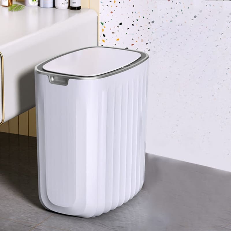 Lixeira Automática com Sensor Inteligente Castiliani, perfeita para banheiro e cozinha com tecnologia avançada