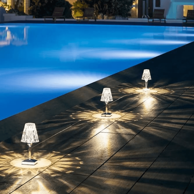 Luminária de Mesa LED Diamante USB 3 em 1 Sem Fio Castiliani, com 3 modos de iluminação e design elegante