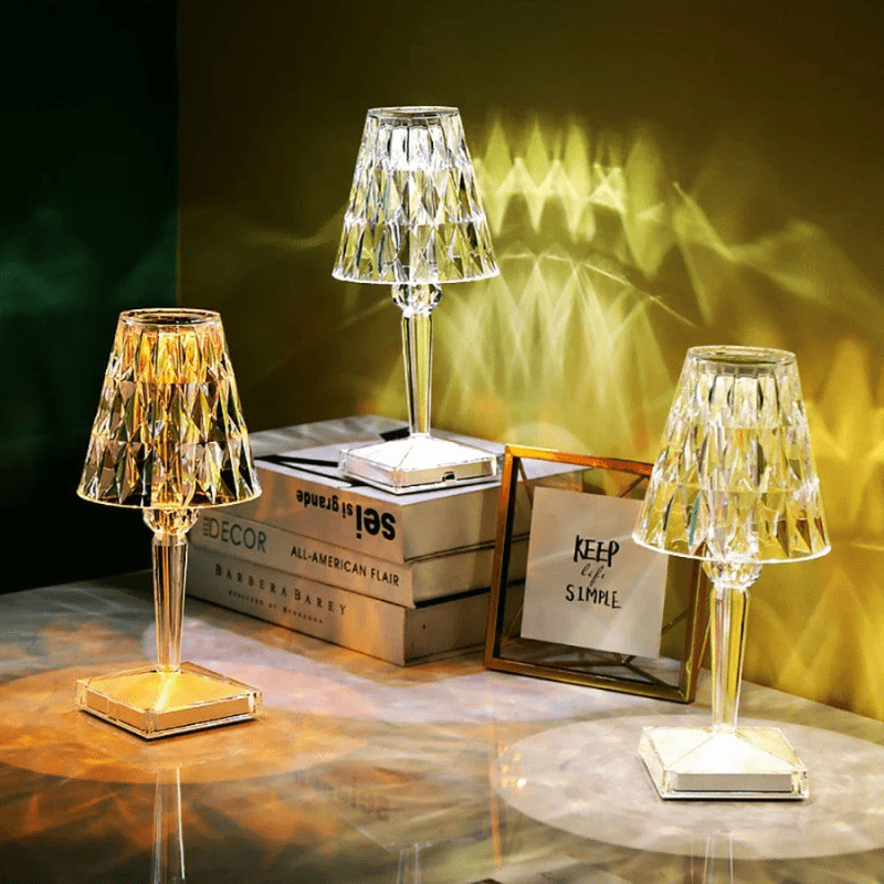 Luminária de Mesa LED Diamante USB 3 em 1 Sem Fio Castiliani, com 3 modos de iluminação e design elegante
