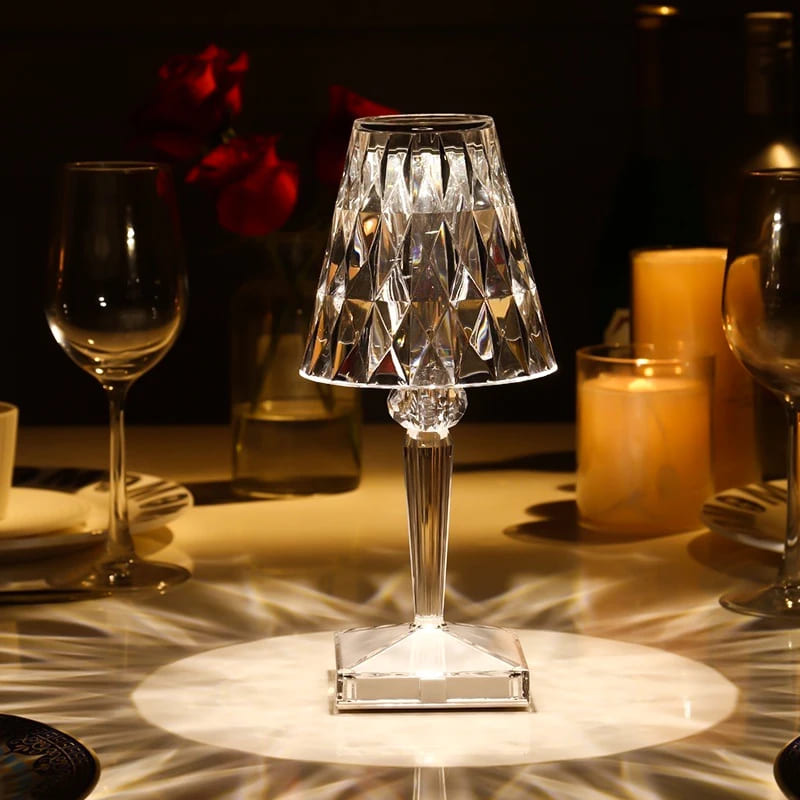 Luminária de Mesa LED Diamante USB 3 em 1 Sem Fio Castiliani, com 3 modos de iluminação e design elegante