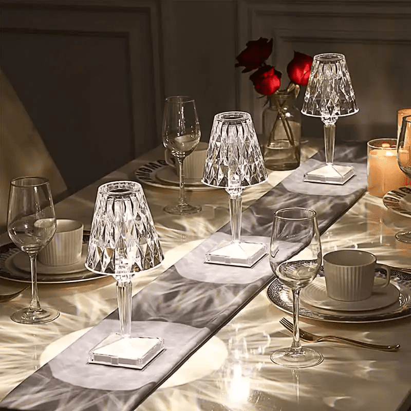 Luminária de Mesa LED Diamante USB 3 em 1 Sem Fio Castiliani, com 3 modos de iluminação e design elegante