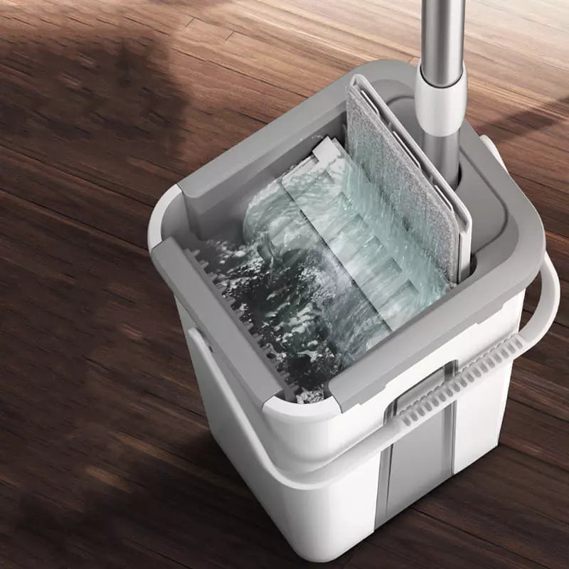 Mop de Limpeza Giratório SwiftClean™ Castiliani, ideal para uma limpeza eficiente e prática com rotação 360º