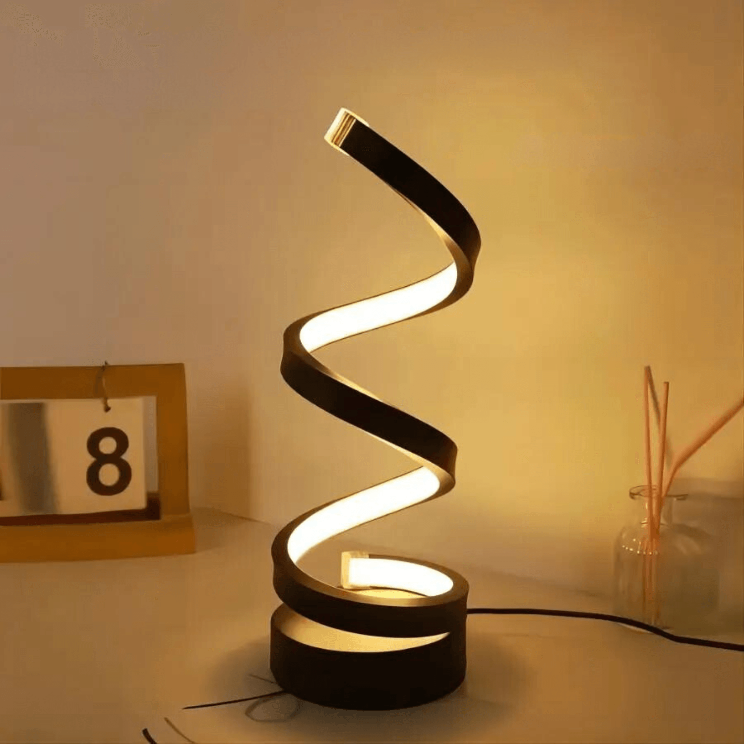 Luminária Abajur de Mesa Ondular LED Castiliani