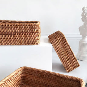 Cesto de Palha Rattan Feito à Mão Castiliani, ideal para decoração e organização em qualquer ambiente

