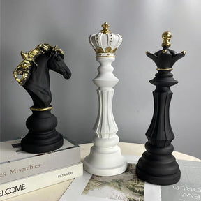 Decoração de Mesa Resina Estátua Peças de Xadrez Castiliani, elegância e estilo para ambientes sofisticados

