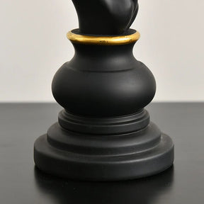 Decoração de Mesa Resina Estátua Peças de Xadrez Castiliani, elegância e estilo para ambientes sofisticados

