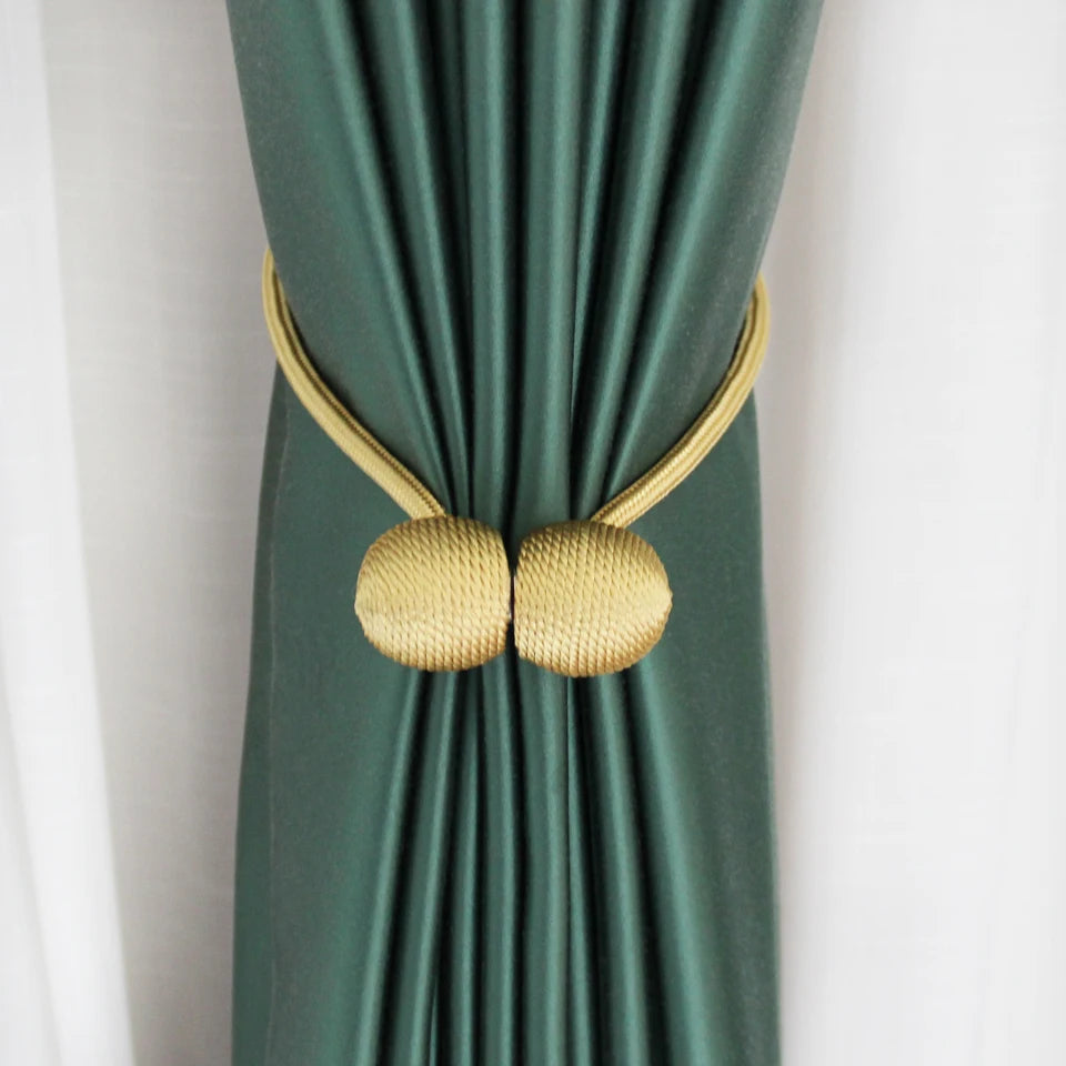 Fivelas de Cortina Luxo Design Castiliani, em metal dourado e prateado com acabamento sofisticado

