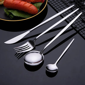 Jogo de Talheres Inox 24 Peças Premium Castiliani, com design sofisticado e ideal para mesas elegantes

