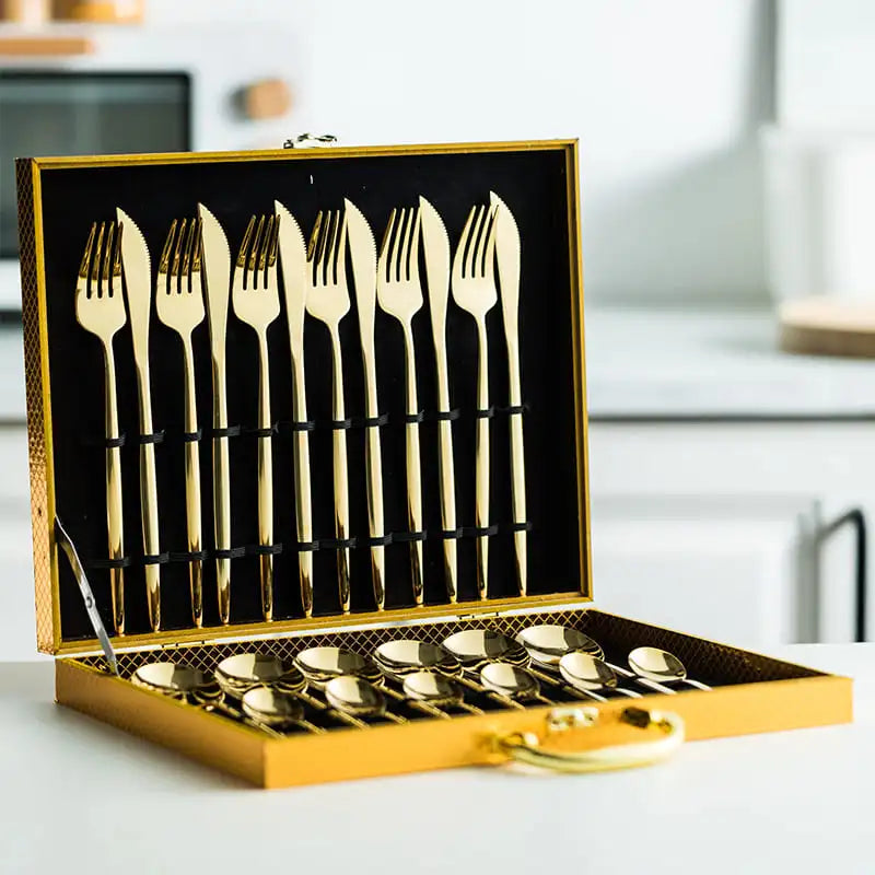 Jogo de Talheres Inox 24 Peças Premium Castiliani, com design sofisticado e ideal para mesas elegantes


