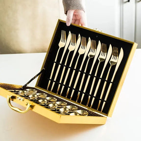 Jogo de Talheres Inox 24 Peças Premium Castiliani, com design sofisticado e ideal para mesas elegantes

