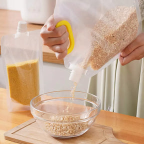 Kit 10 Sacos de Armazenamento Dispenser de Alimentos Castiliani, ideal para conservar alimentos secos com praticidade

