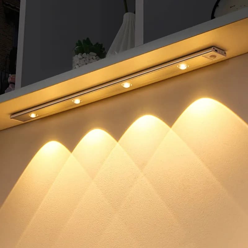 Luminária de LED Magnética com Sensor de Movimento Castiliani, ideal para iluminação automática e prática

