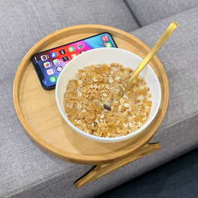 Bandeja de Bambu para Braço do Sofá Castiliani, prática e ideal para espaços compactos.

