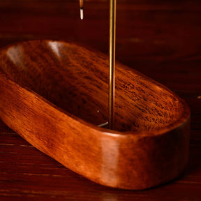 Suporte de Incenso em Madeira Natural Castiliani, ideal para criar um ambiente relaxante com elegância e funcionalidade

